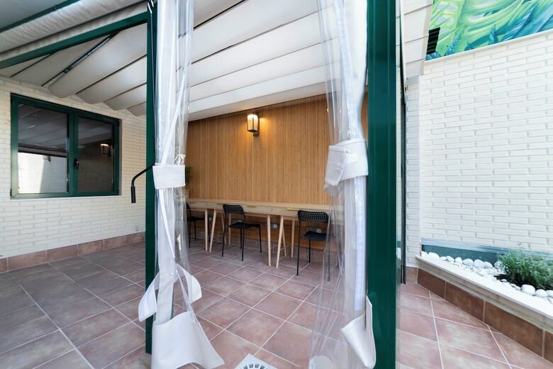 Hostal Aurora Stays By Charming