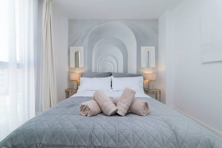 Hostal Aurora Stays By Charming