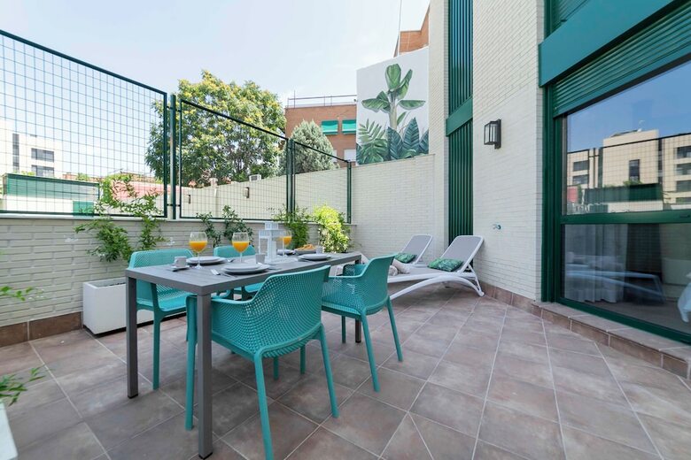 Hostal Aurora Stays By Charming