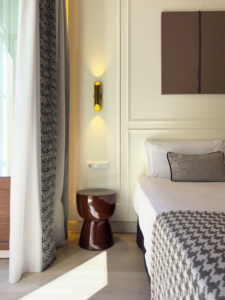 Hostal �pera Stays By Charming
