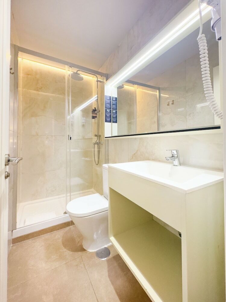 Hostal �pera Stays By Charming