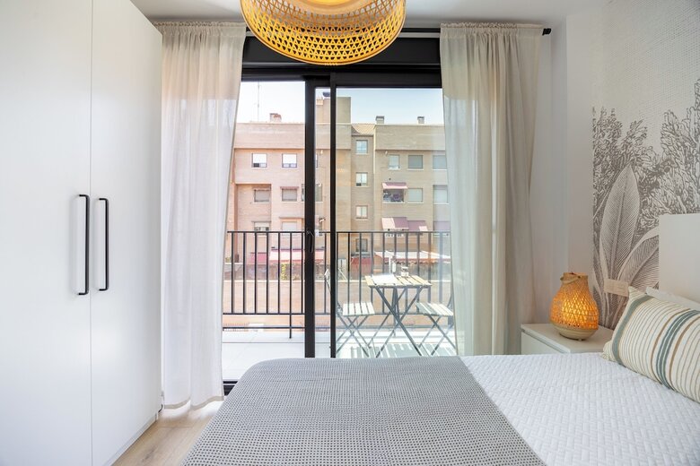 Hotel Edmond Vibes Airport - Ifema Hub