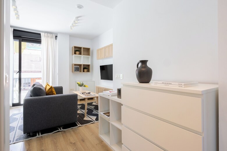 Hotel Edmond Vibes Airport - Ifema Hub