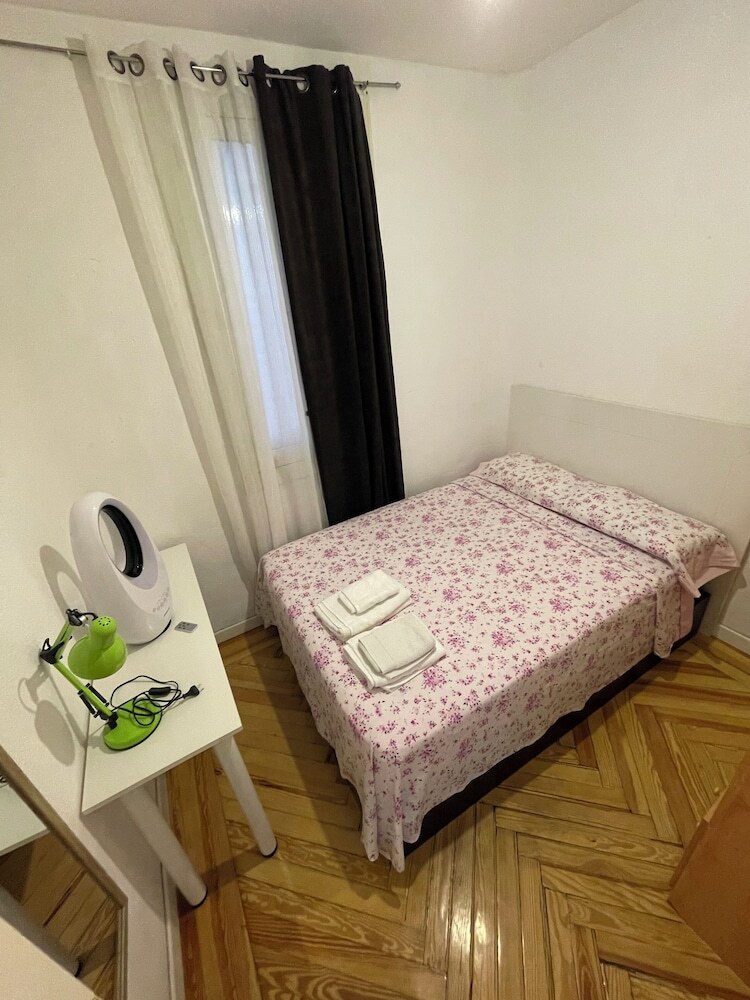 Bed & Breakfast Flor Baja Hostal