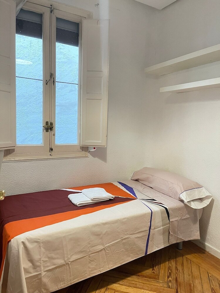 Bed & Breakfast Flor Baja Hostal