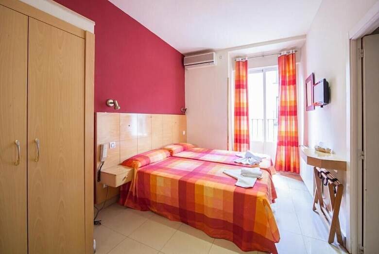Hostal Inter Plaza Mayor - Auto Check-in