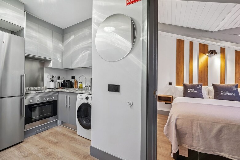 Aparthotel Limehome Madrid Calle De Santa Ana