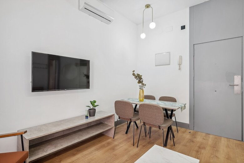 Aparthotel Limehome Madrid Calle De Santa Ana