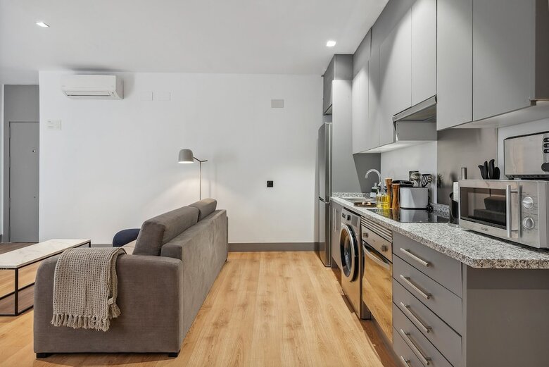 Aparthotel Limehome Madrid Calle De Santa Ana
