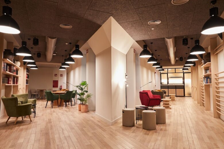 Hotel Latroupe Prado