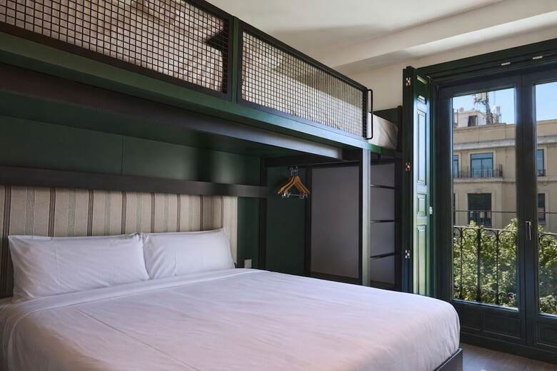 Hotel Latroupe Prado