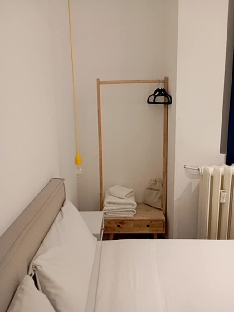 Hostal Manuela By Gaiarooms