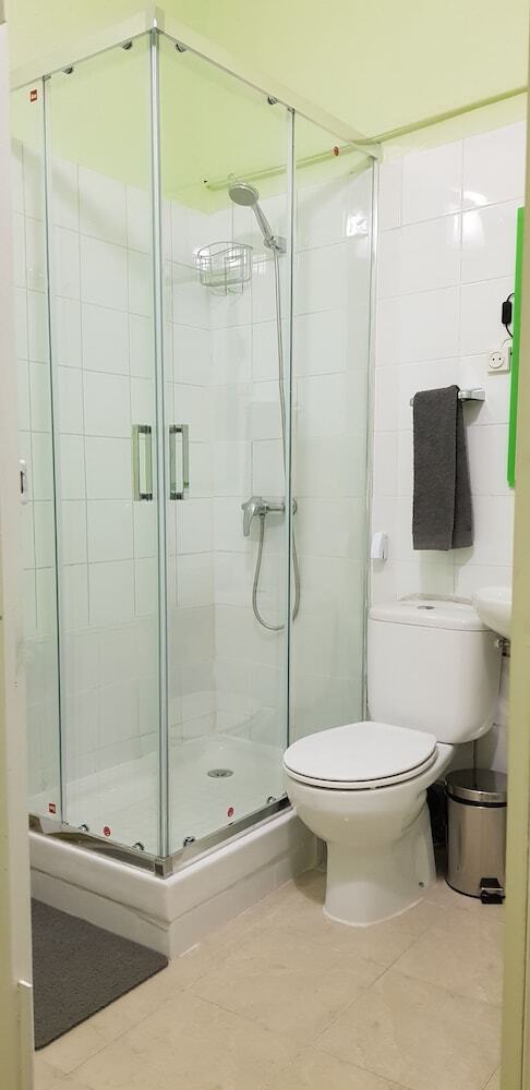 Hostal Loyola - Hostel