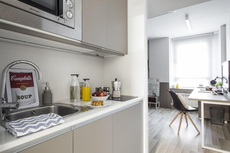Hostal Residencia Universitaria Resa Claudio Coello - Campus Accomodation