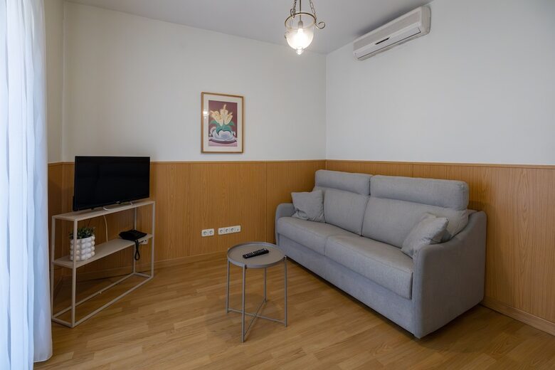 Aparthotel Oriente Suites
