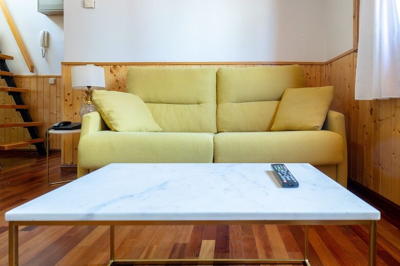 Aparthotel Oriente Suites