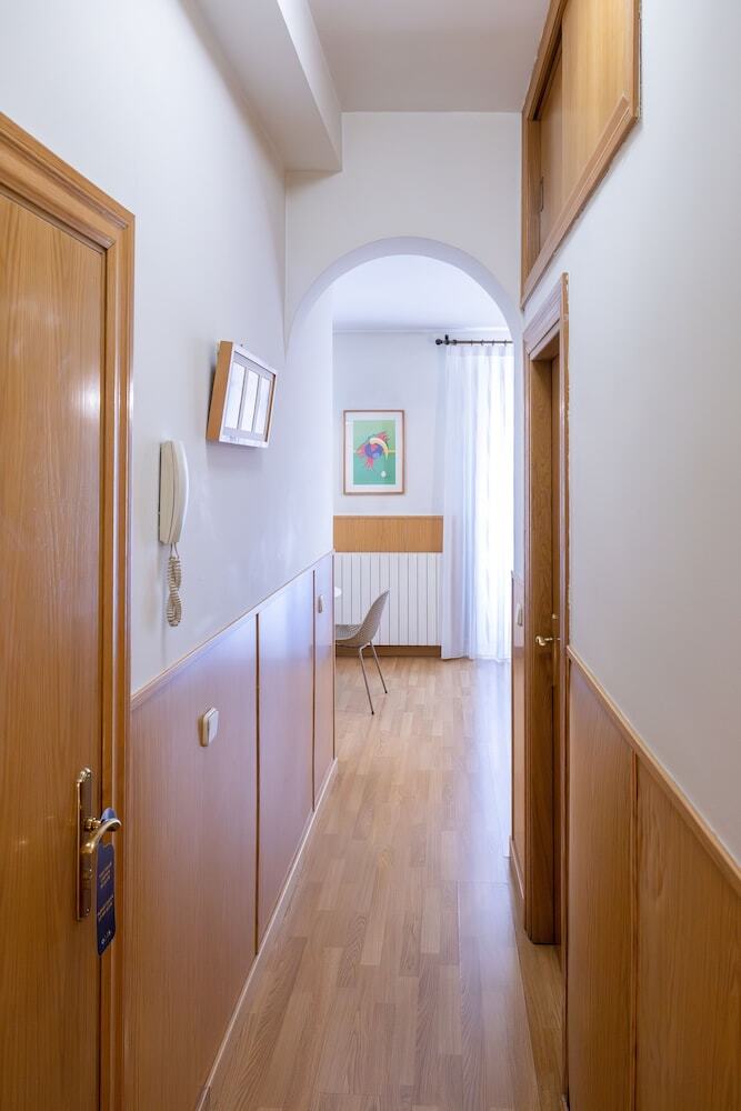 Aparthotel Oriente Suites