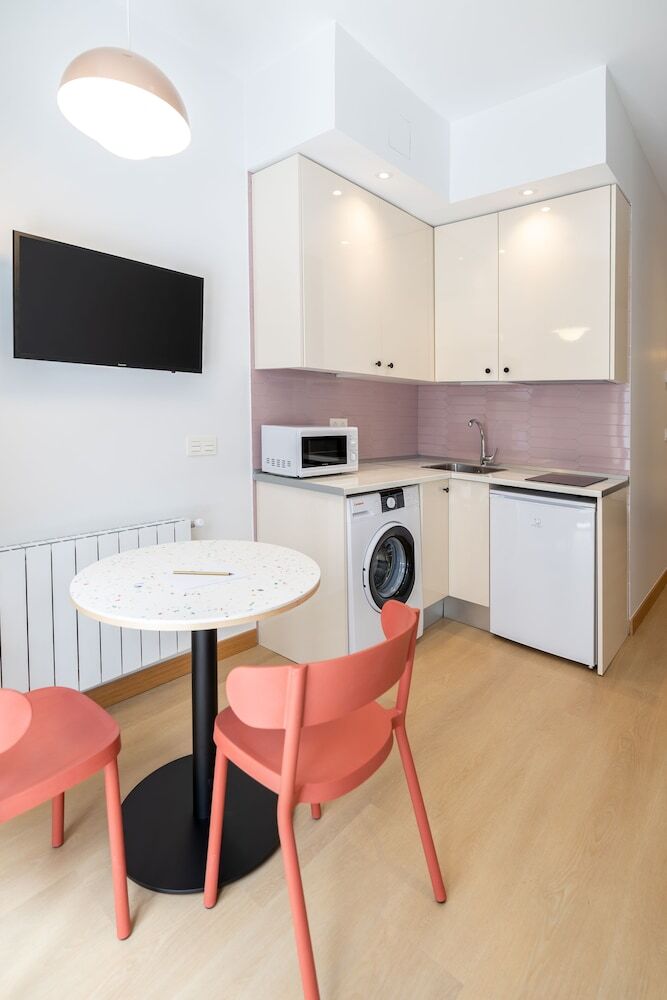 Aparthotel Oriente Suites