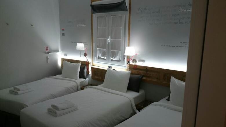Diezmadrid Hostal
