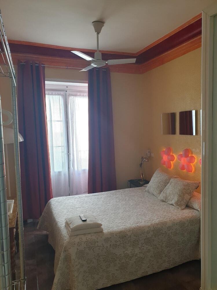 Hostal Dolcevita