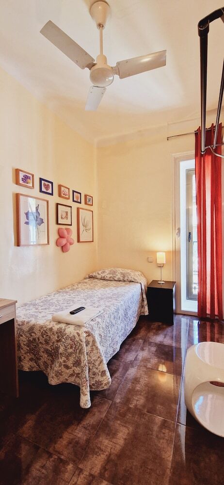Hostal Dolcevita