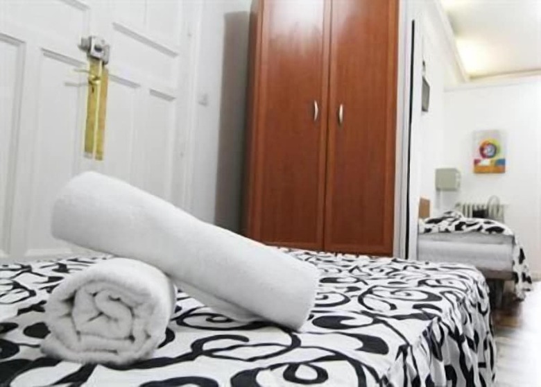 Hostal Helena 2