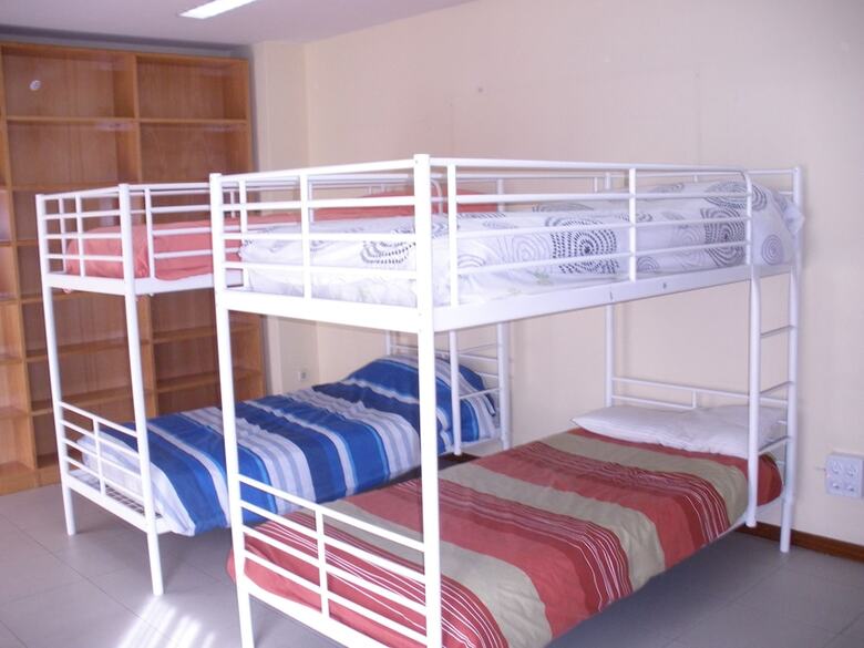 Hostal Hispania Residence - Hostel
