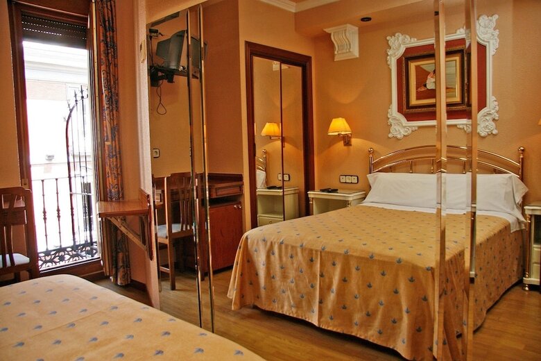 Hostal Victoria III
