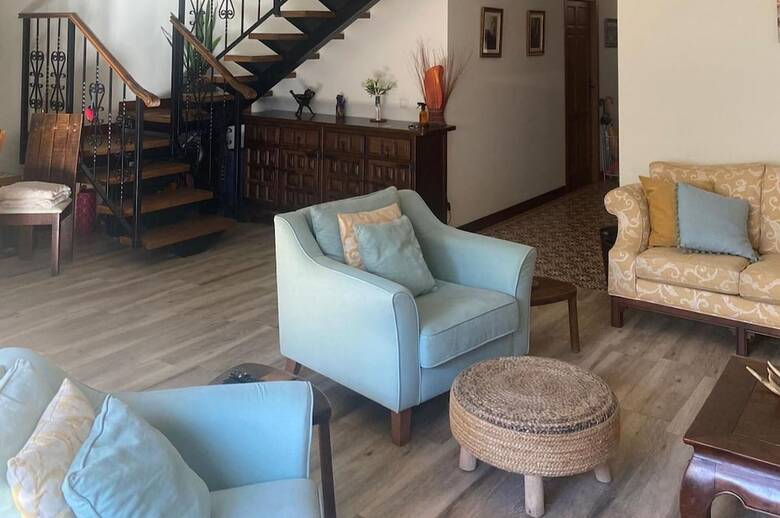 Residencia House -sleeps6, Pet Friendly, Garden, Fireplace