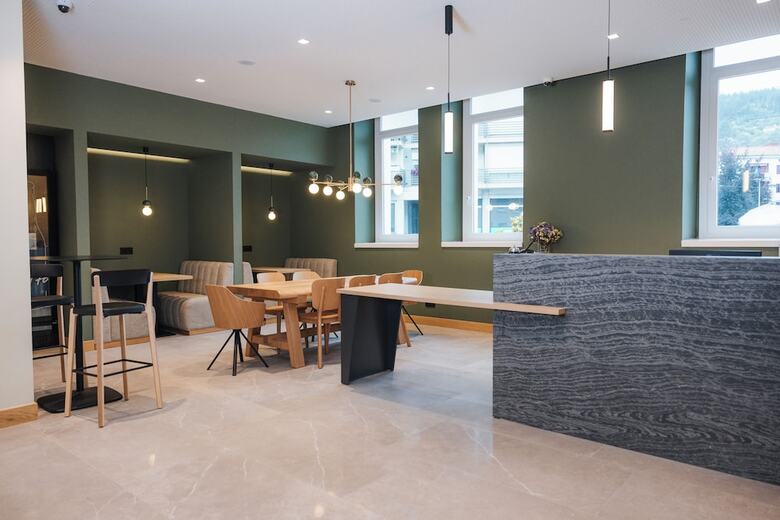 Hotel Mondrag�n