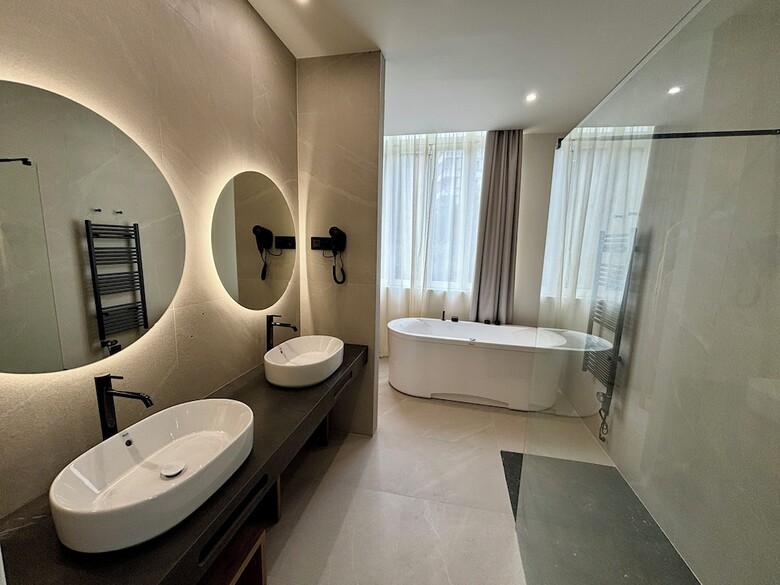 Hotel Mondrag�n