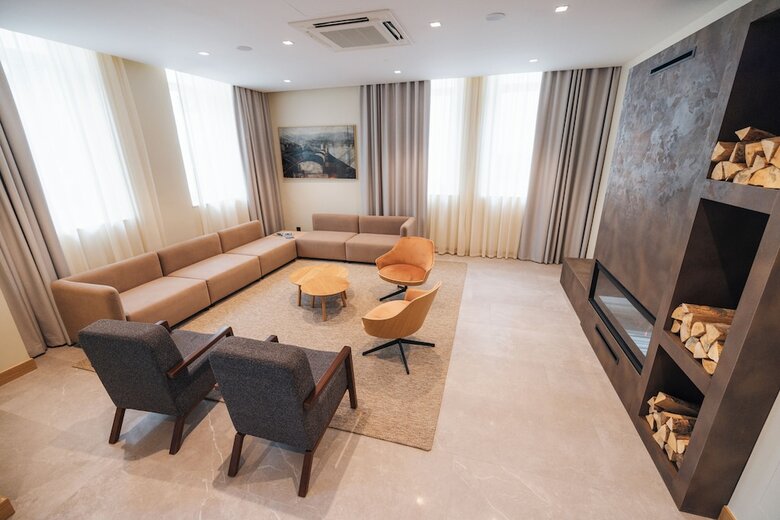 Hotel Mondrag�n