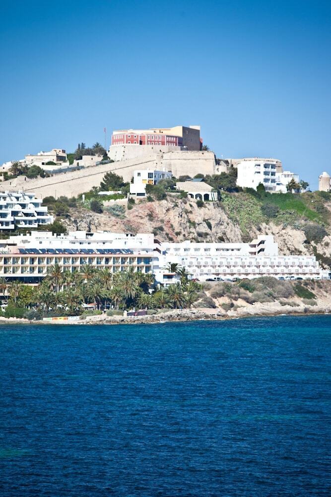 Aparthotel Ryans Ibiza Apartments - Adults Only