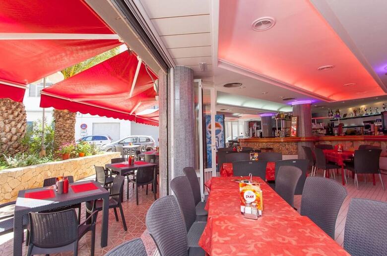 Aparthotel Apartamentos Puet