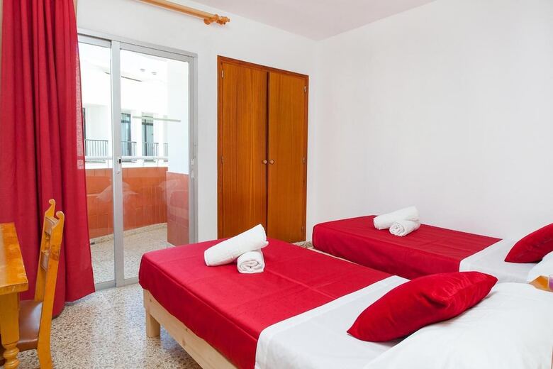 Aparthotel Apartamentos Puet