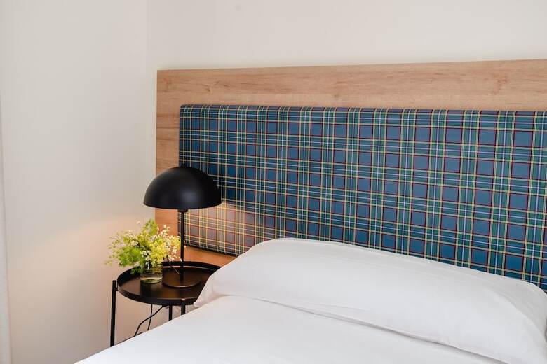 Hotel Latroupe La Granja