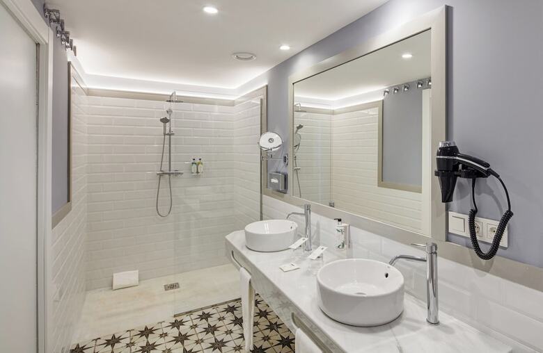 Aparthotel Sercotel Granada Suites