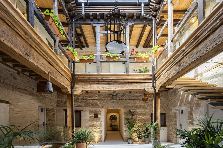 Hotel Dobo Azacanes Hostal