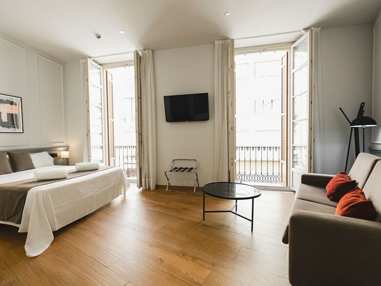 Alcazaba Premium Hotel