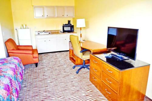 Hotel Flagship Inn & Suites