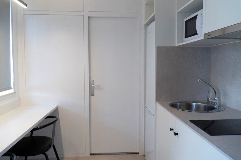 Hostal Residencia Universitaria Resa Campus de Montilivi