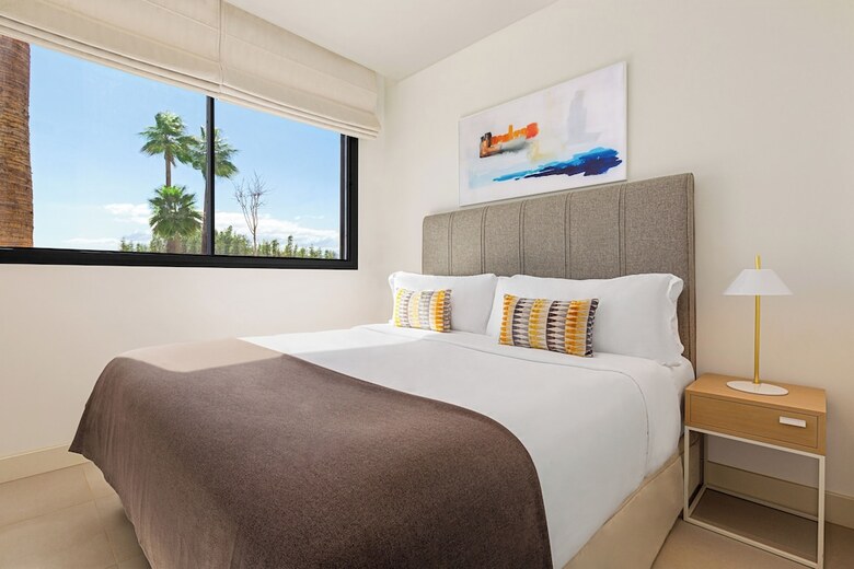 Hotel Seaview Residence With Pool