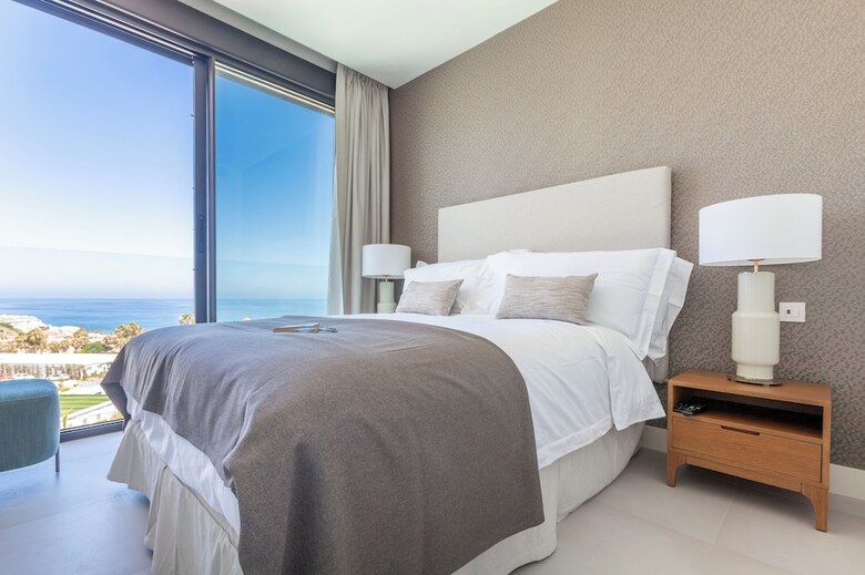 Hotel Seaview Residence With Pool