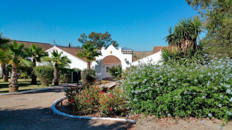 Hotel & Restaurant Cortijo Del Arte