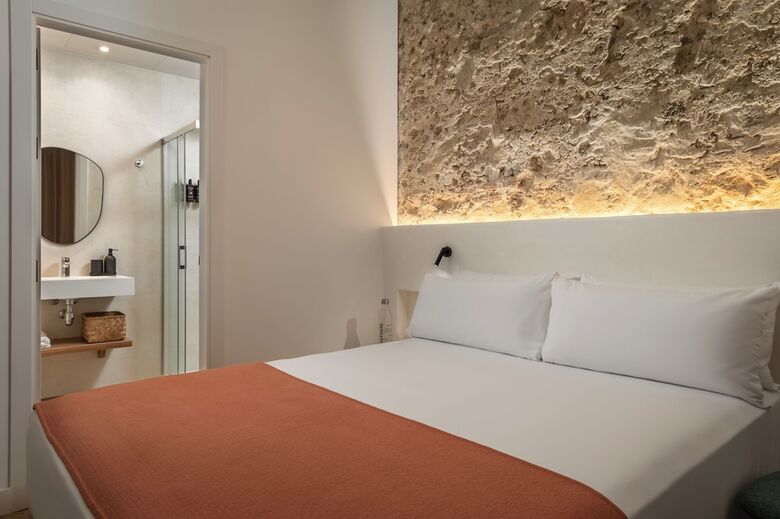 Hostal Bypillow Casa Gades