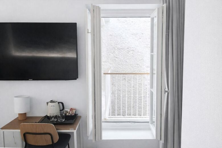 Hostal Bypillow Casa Gades