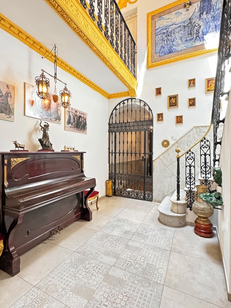 Palace House H�rcules