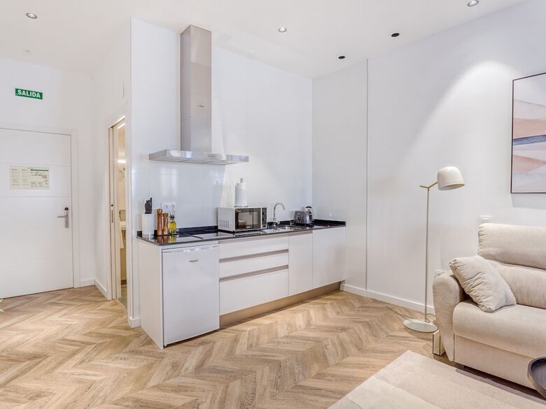 Aparthotel Limehome M�laga Calle Ancha Del Carmen