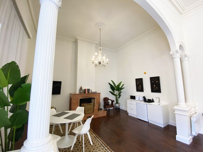Hotel Nava Suites