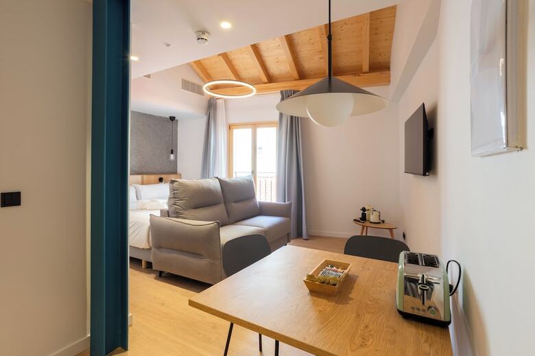Hotel Be10 Suites